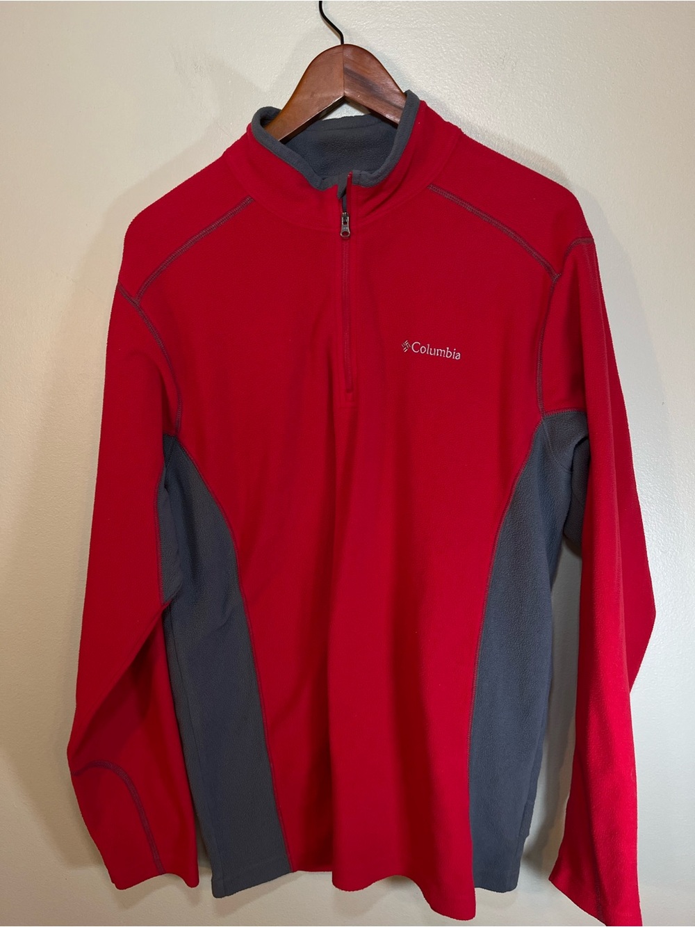 Columbia Men's 1/4 Zip Fleece Jacket Red Gray Side Panels Lightweight Technical